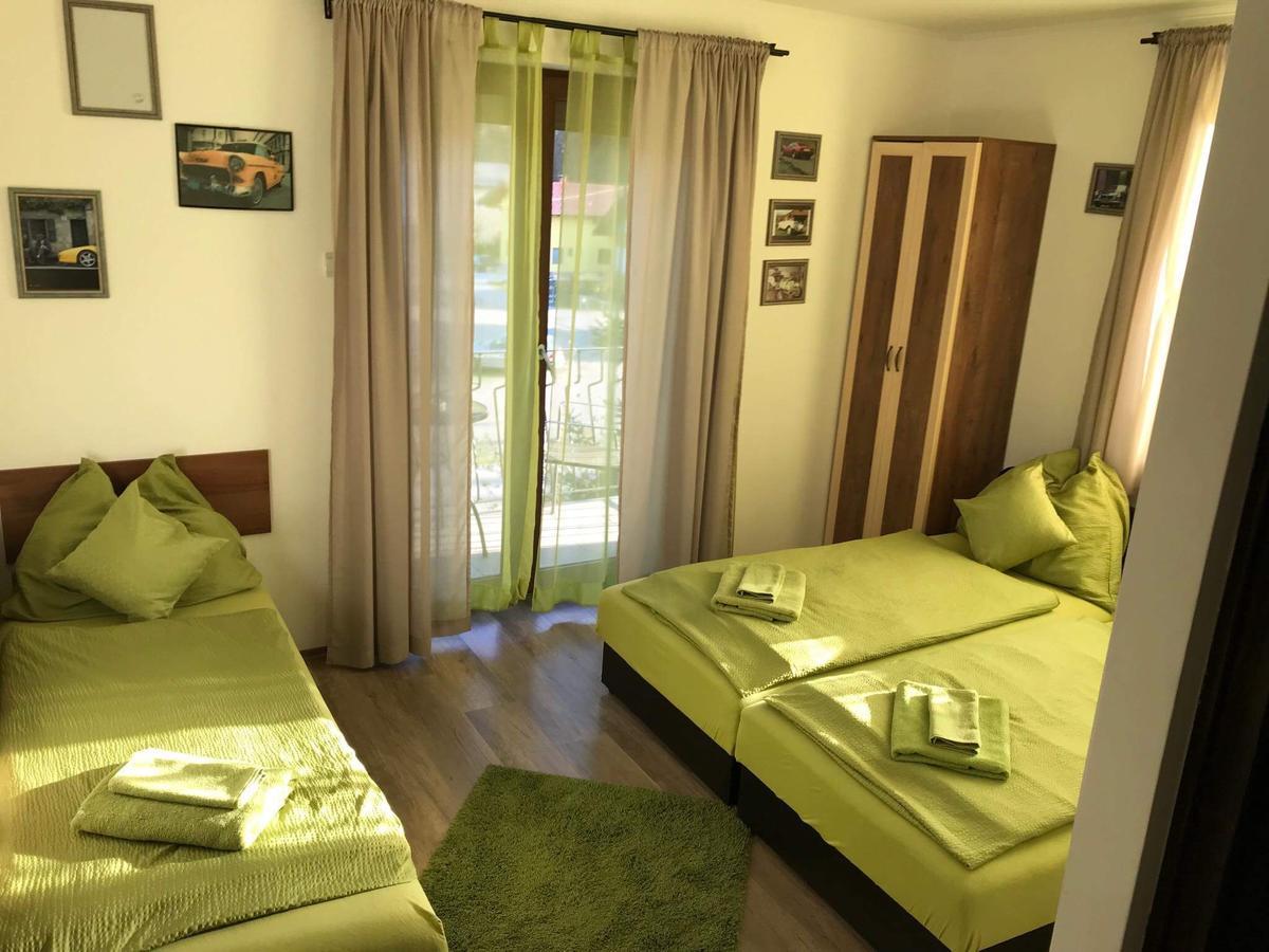 וולדן אם וורתרסי Old'S Car Zimmer & Apartment Vermietung מראה חיצוני תמונה