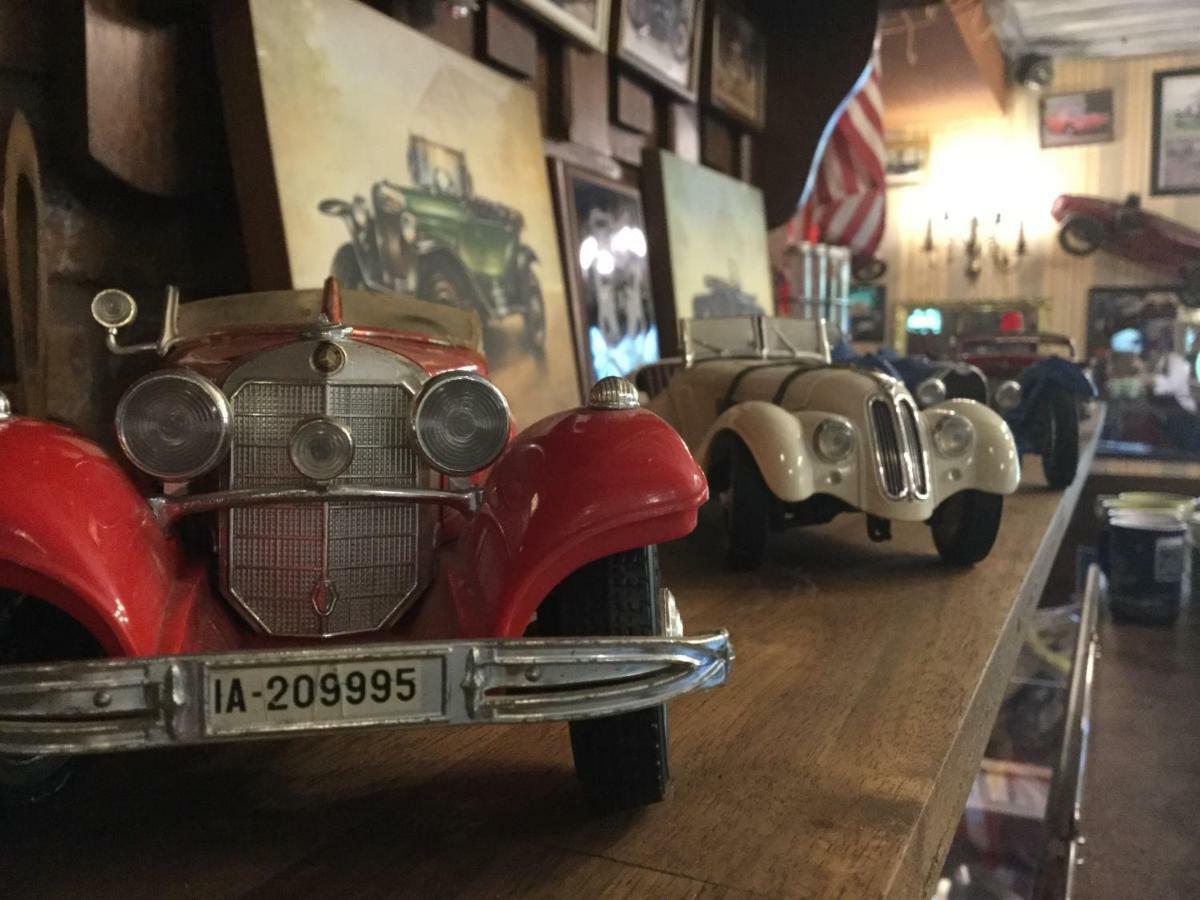 וולדן אם וורתרסי Old'S Car Zimmer & Apartment Vermietung מראה חיצוני תמונה